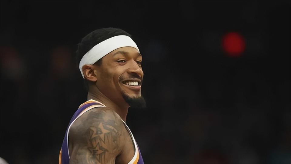 NBA头号钉子户将买断！60分超巨比尔迎来5队狂抢，勇湖船正面PK