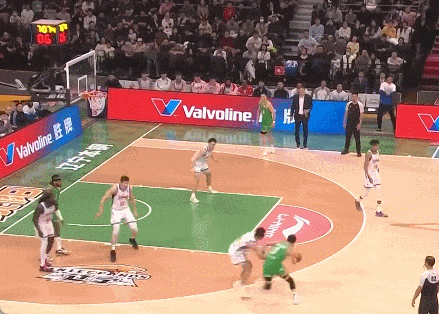 开云-爱游戏-24+7！炸裂赛季首秀！中国男篮第一组织控卫