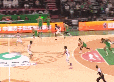 开云-爱游戏-24+7！炸裂赛季首秀！中国男篮第一组织控卫