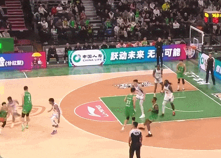 开云-爱游戏-24+7！炸裂赛季首秀！中国男篮第一组织控卫