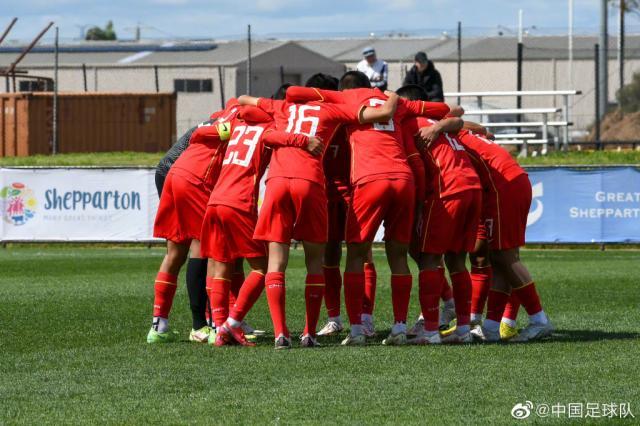 开云登录入口-杨晨鼓励国少把头抬起来 球队先回悉尼再返广州
